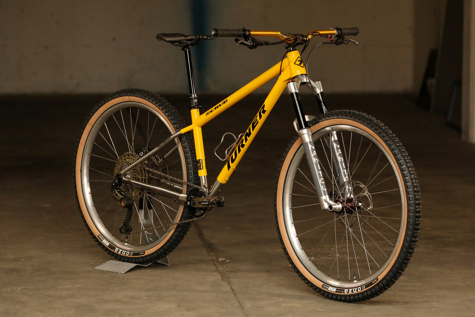TURNER SCRUB 2024 built by Flowrider Racing
